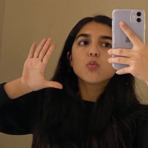 Meet your Posher, Briana